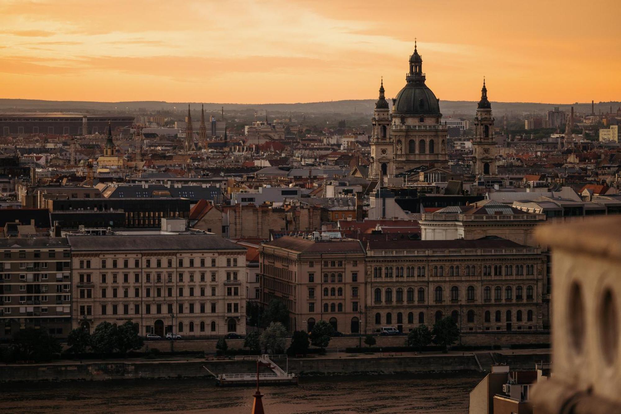 Central Kira Apartment Budapest Luaran gambar