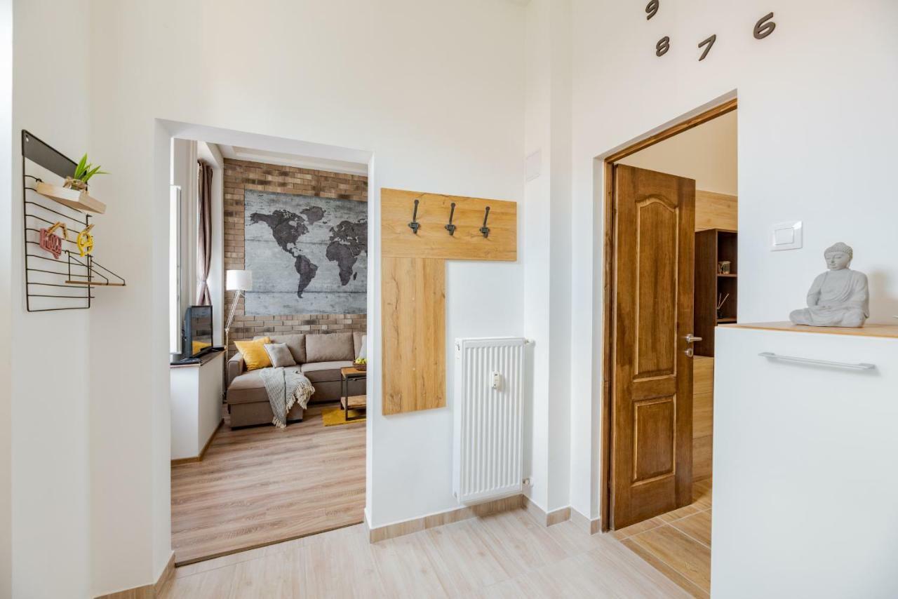 Central Kira Apartment Budapest Luaran gambar