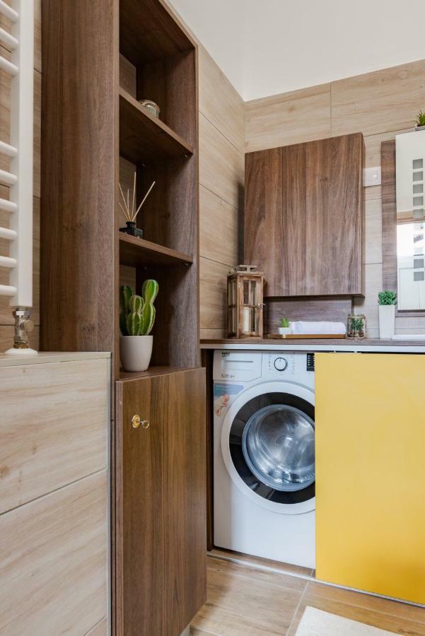 Central Kira Apartment Budapest Luaran gambar